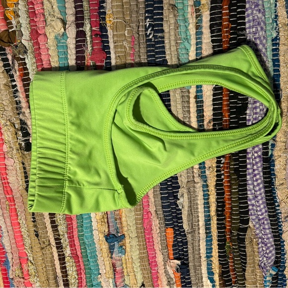 Neon 💚Green Champion Sports Bra - Picture 3 of 3